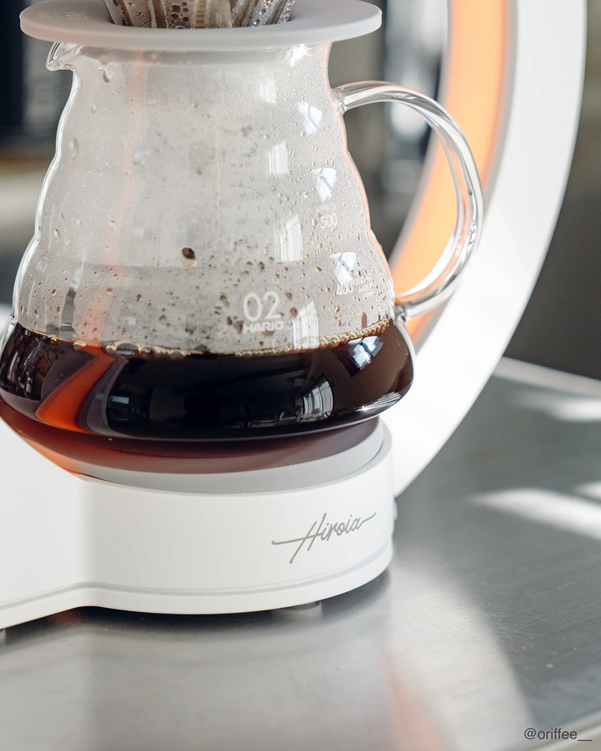Hiroia Hikaru V60 Smart Brewer - White