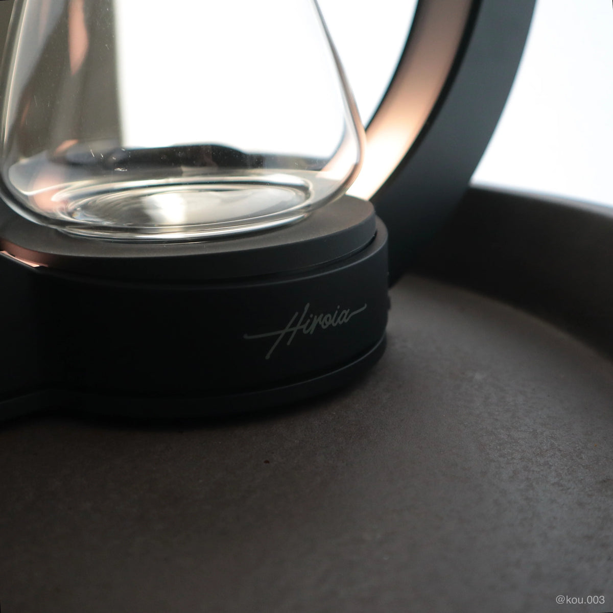 Hiroia Hikaru V60 Smart Brewer - Black