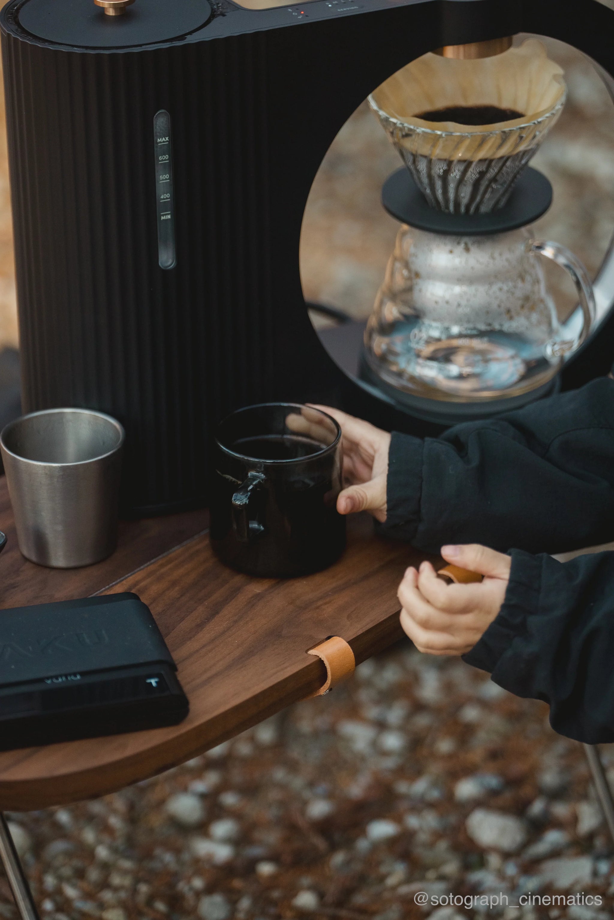 Hiroia Hikaru V60 Smart Brewer - Black | CoffeeRoast Co. Hiroia Hikaru V60 Smart Brewer - Black | CoffeeRoast Co.