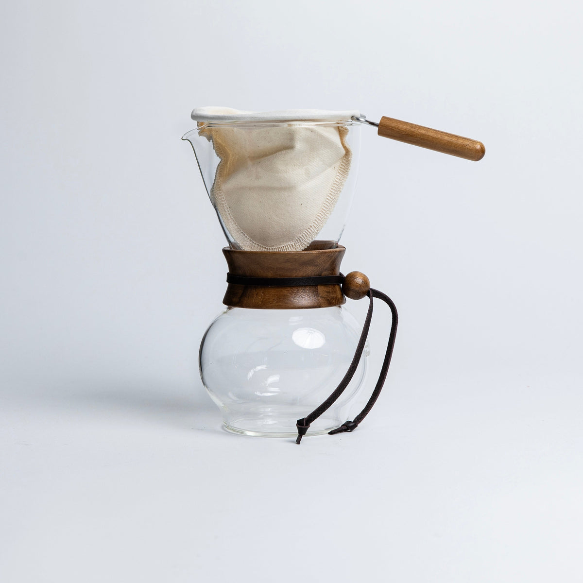 Hario Drip Pot Woodneck Coffee Brewer with Cloth Filter — image 2