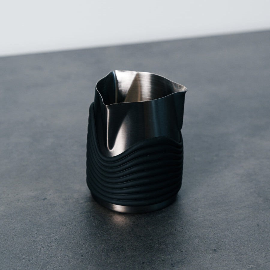 Kimera 500 Tri-Spout Handleless Latte Art Pitcher — image 1
