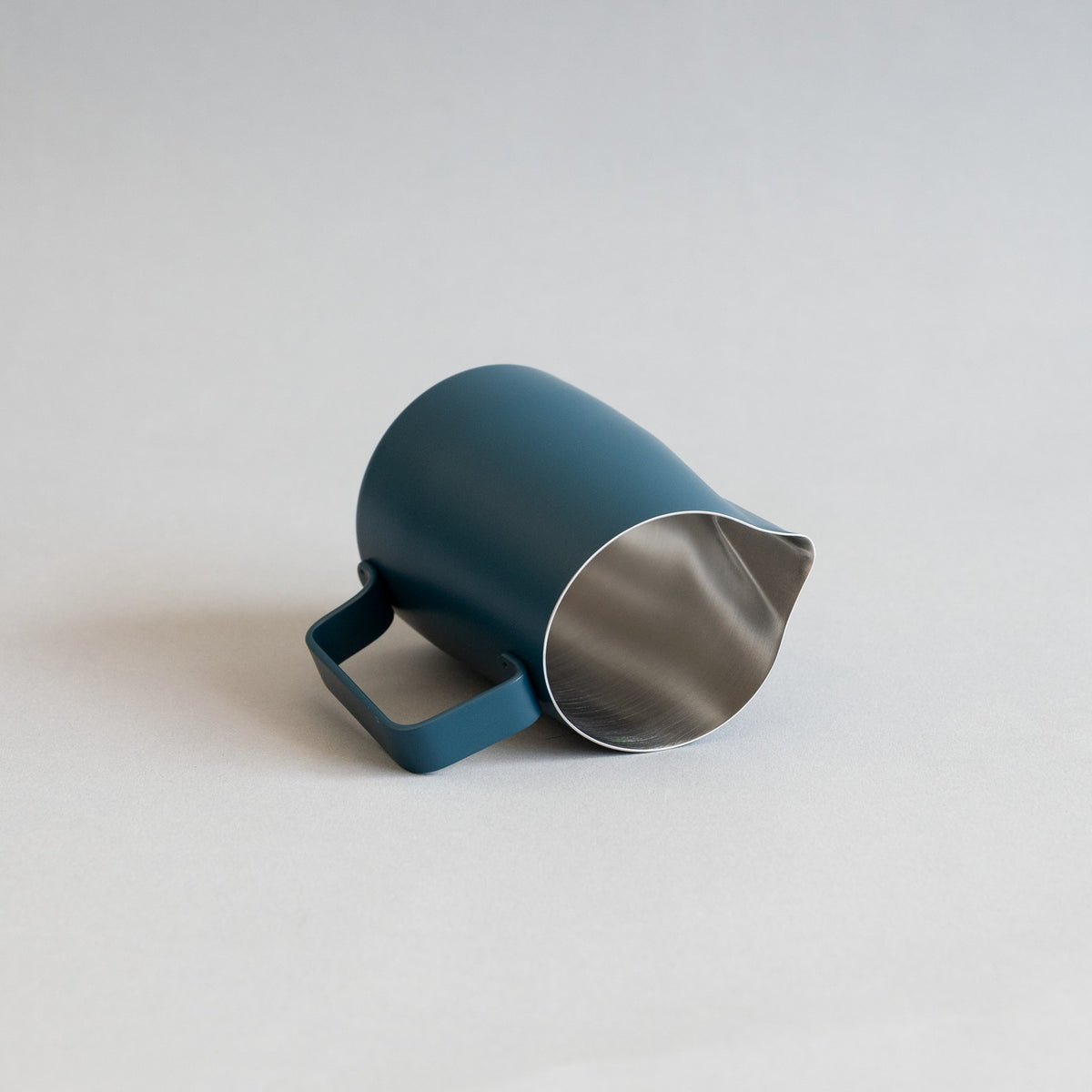 WPM x Slow Pour Supply 15oz Round Spout Latte Art Pitcher — image 7
