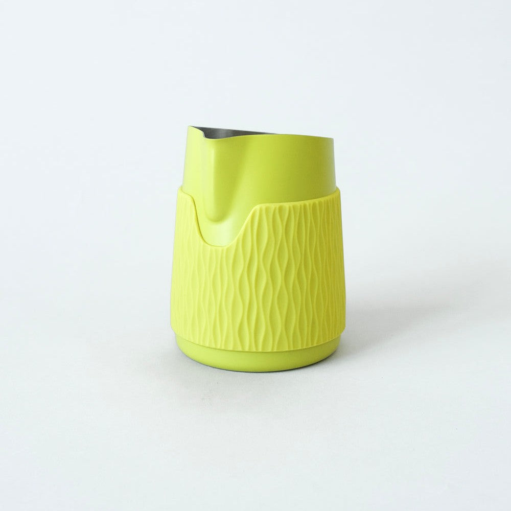 WPM Monochrome Handleless Latte Art Pitcher 15 oz — image 1