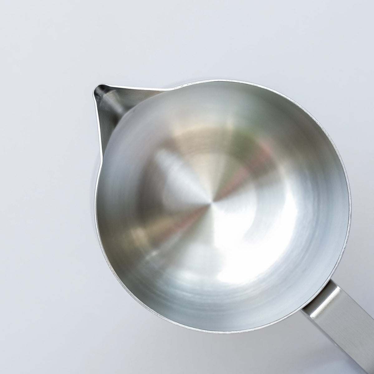 WPM Free Pour Latte Art Competition Pitcher 600cc — image 5