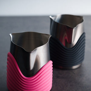 Kimera 500 Tri-Spout Handleless Latte Art Pitcher — image 7