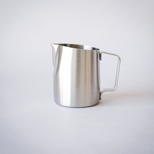 WPM Latte Art Pitcher 17 oz with Round Tip and Dual Volume Indicator — image 7