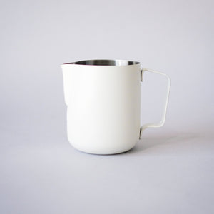 WPM Free Pour Latte Art Competition Pitcher 600cc — image 3