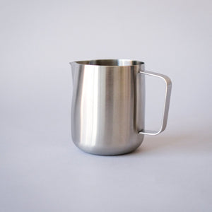 WPM Thames Collaboration Flat Top Latte Art Pitcher 600cc — image 5